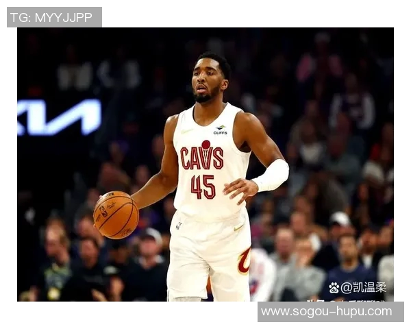 米切尔本赛季三分球火力全开成为联盟首位投进100记三分的球员